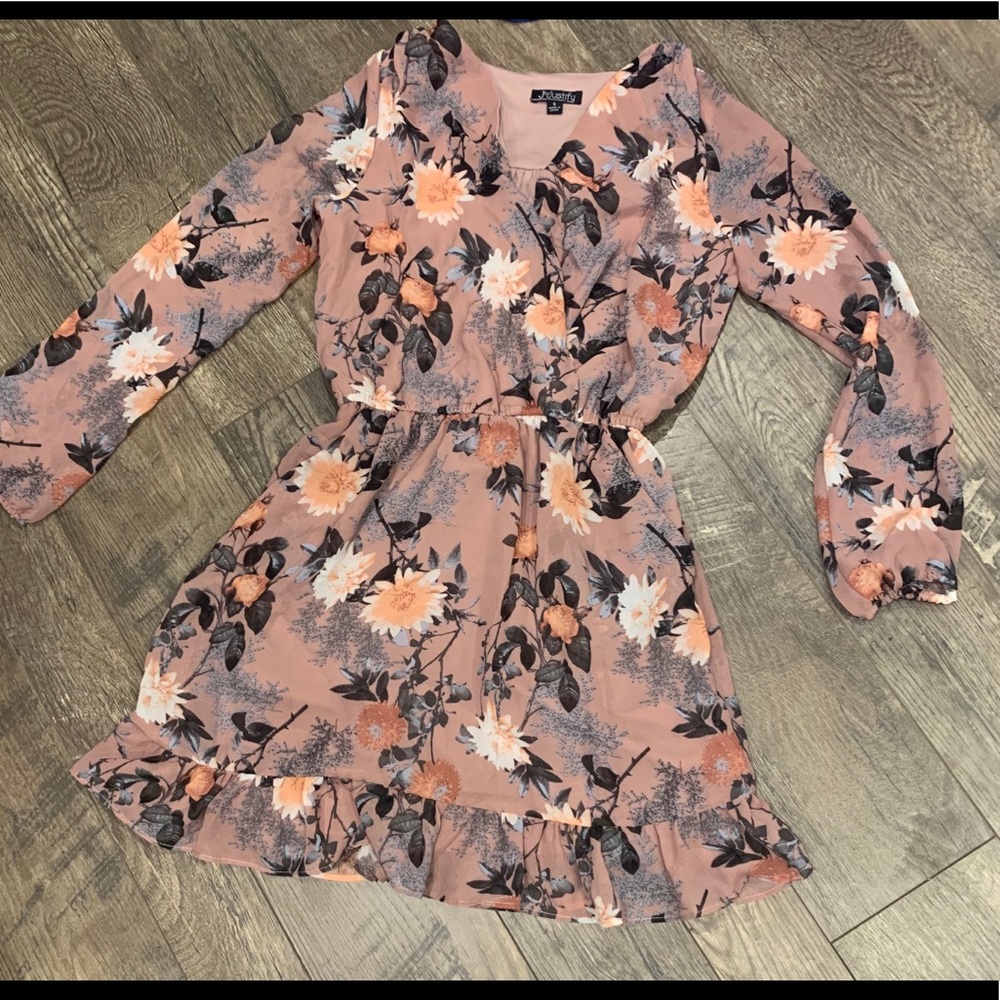 🌼🌸Justify Floral Dress!